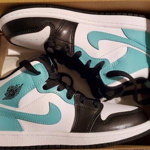 NWOT - Air Jordan 1 Mid PS 'Tropical Twist'